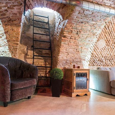 וילנה Unique Old Town Apartment מראה חיצוני תמונה